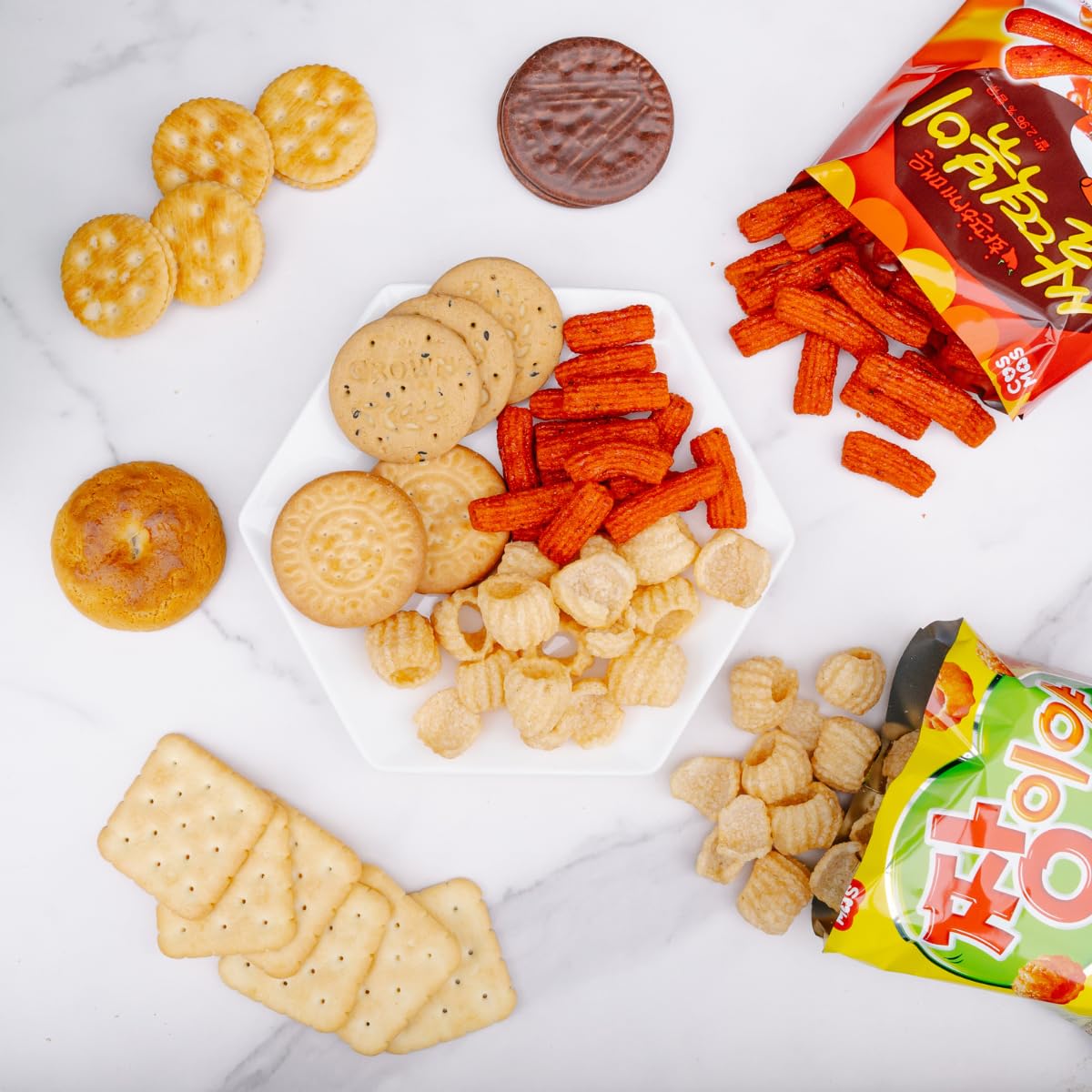 Snack Box: Korean Variety Pack, 50 Different Snacks